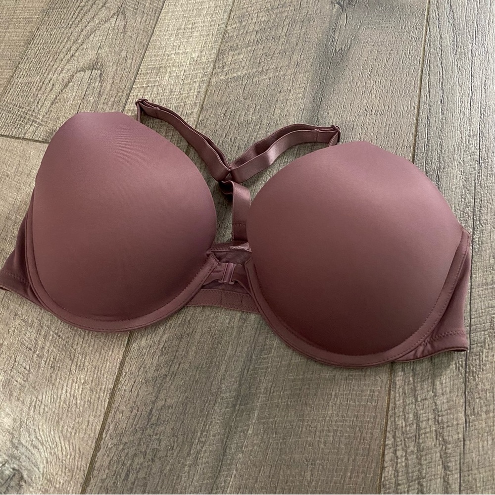 Victoria’s Secret Wear Everywhere Push Up Bra Size 36D Brand New